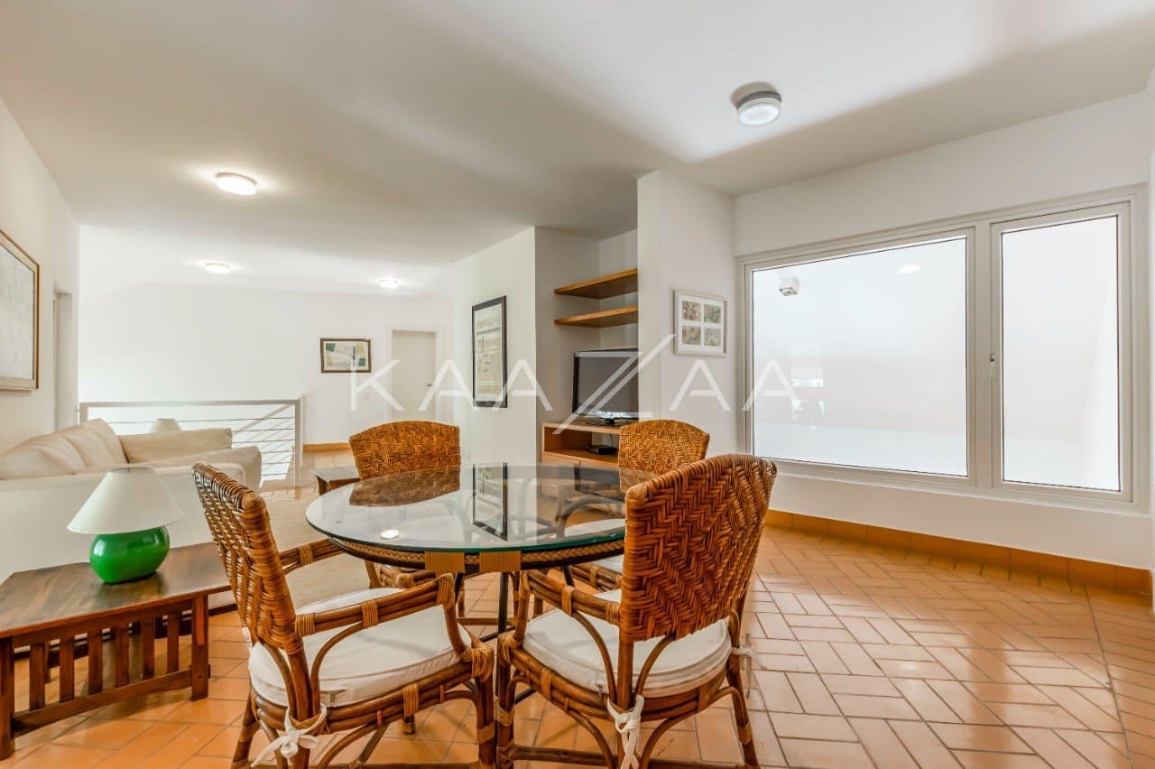 Uma vista deliciosa rodeia os ambientes, com tudo feito para relaxar. Casa na Quinta da Baroneza II. - Foto 28