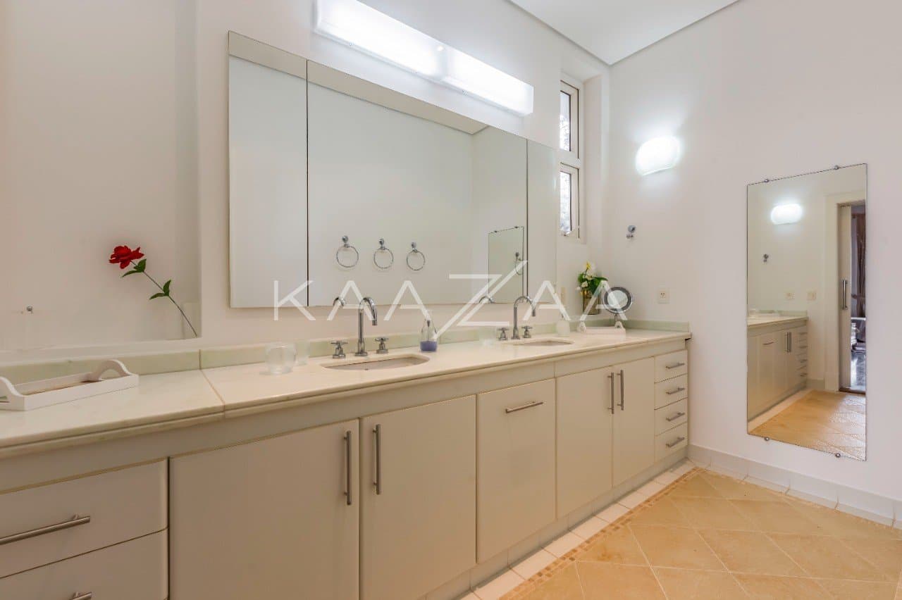 Uma vista deliciosa rodeia os ambientes, com tudo feito para relaxar. Casa na Quinta da Baroneza II. - Foto 34