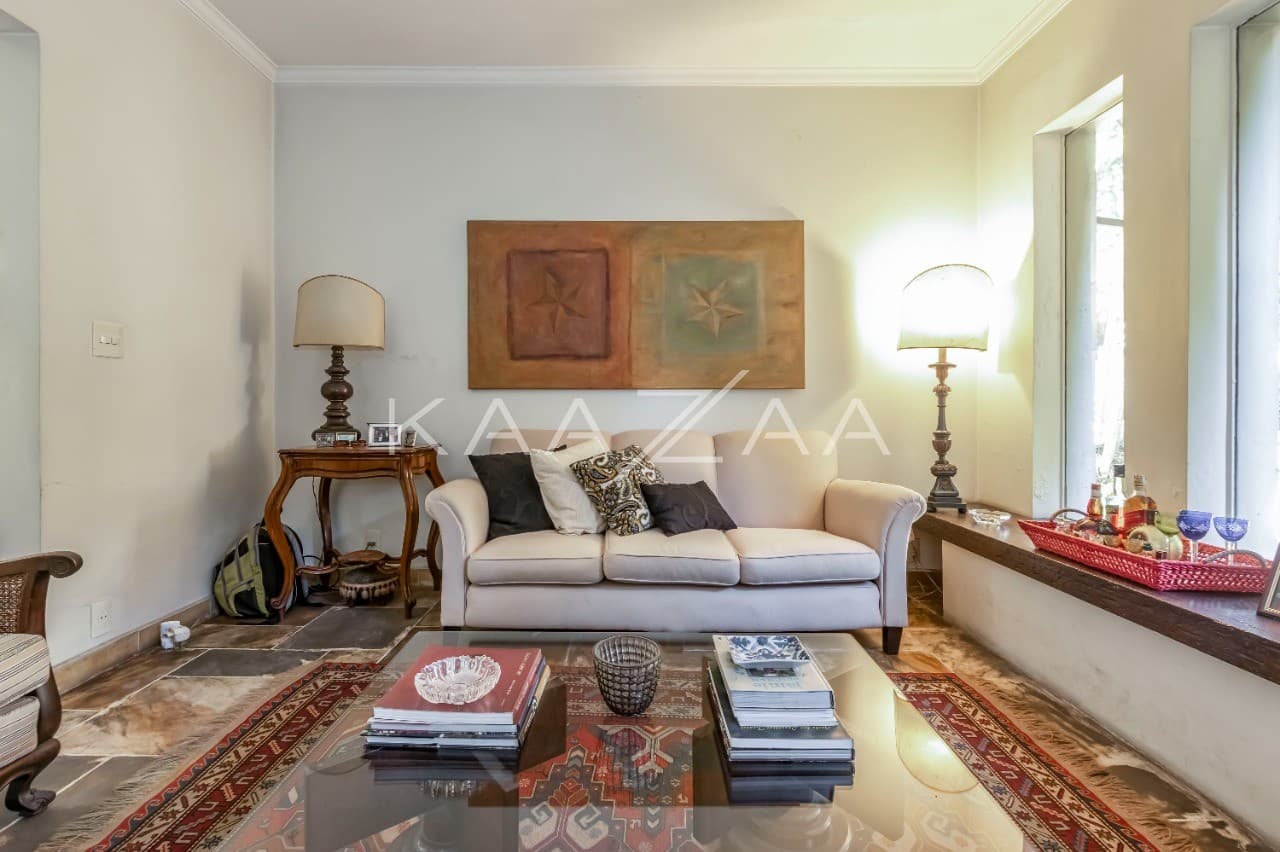 Casa ensolarada e ampla por dentro e por fora. Com localização prática, na Vila Olímpia. - Foto 7