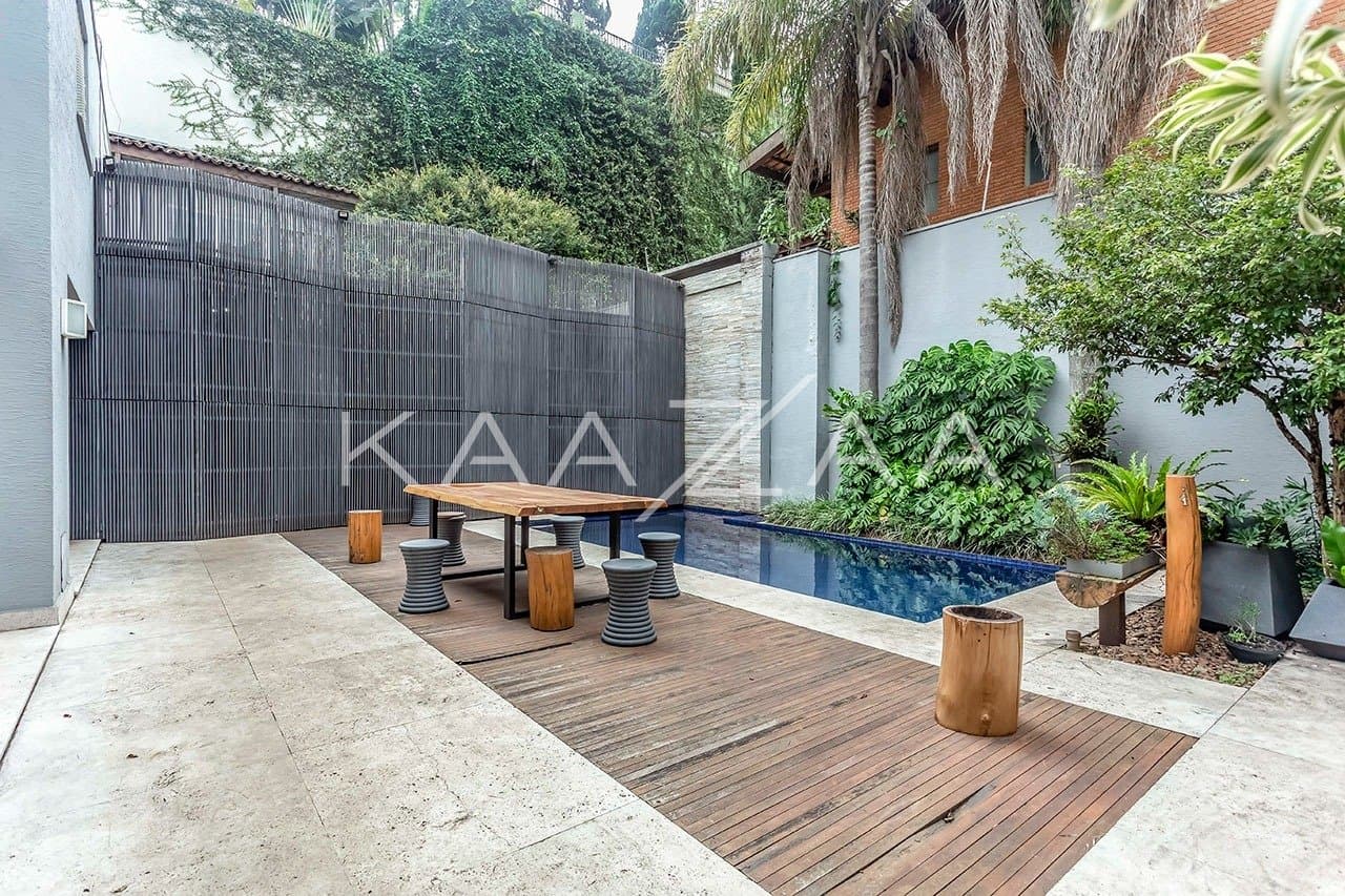 Casa com bela arquitetura e clima escandinavo. Rodeada de vidro e amplitude, na Cidade Jardim. - Foto 3