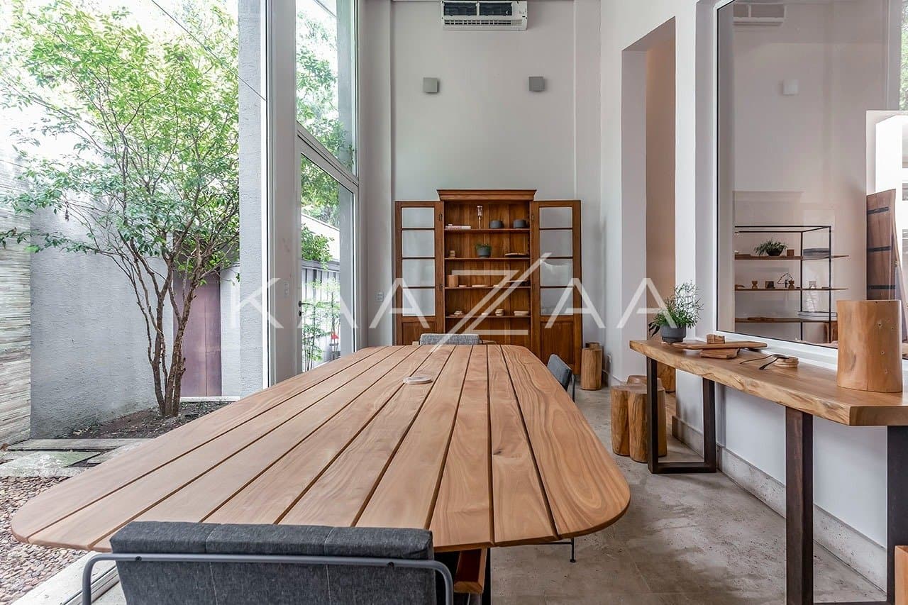 Casa com bela arquitetura e clima escandinavo. Rodeada de vidro e amplitude, na Cidade Jardim. - Foto 9