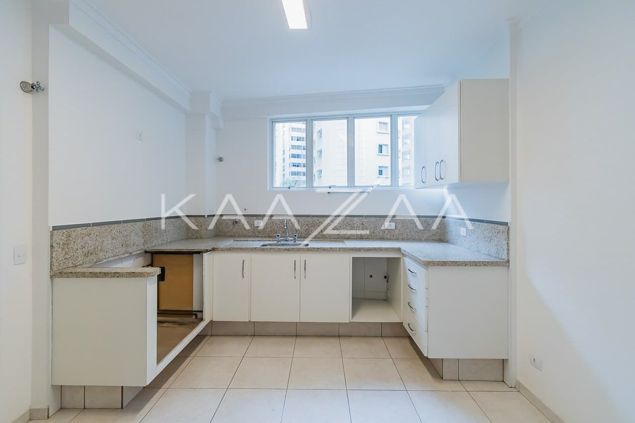 Acabamentos novos e ares aconchegantes, neste apartamento no miolo dos Jardins. - Foto 5