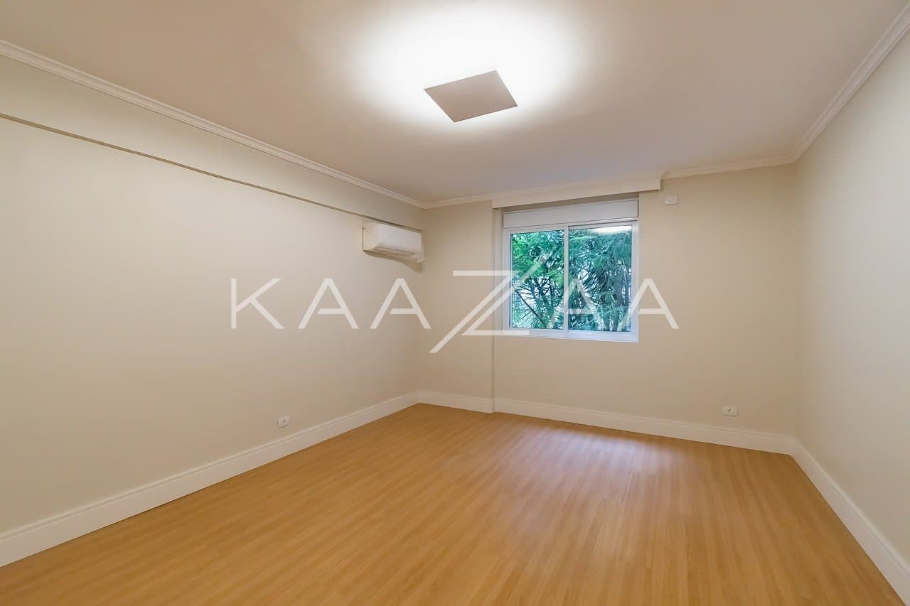 Acabamentos novos e ares aconchegantes, neste apartamento no miolo dos Jardins. - Foto 10