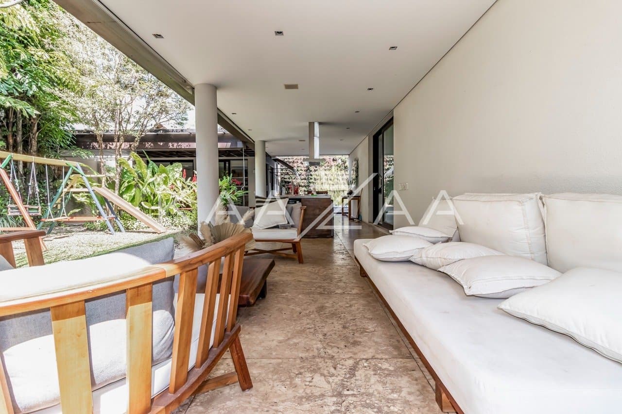 Localização cobiçada e arquitetura contemporânea. Casa extraordinária no Jardim Europa. - Foto 14