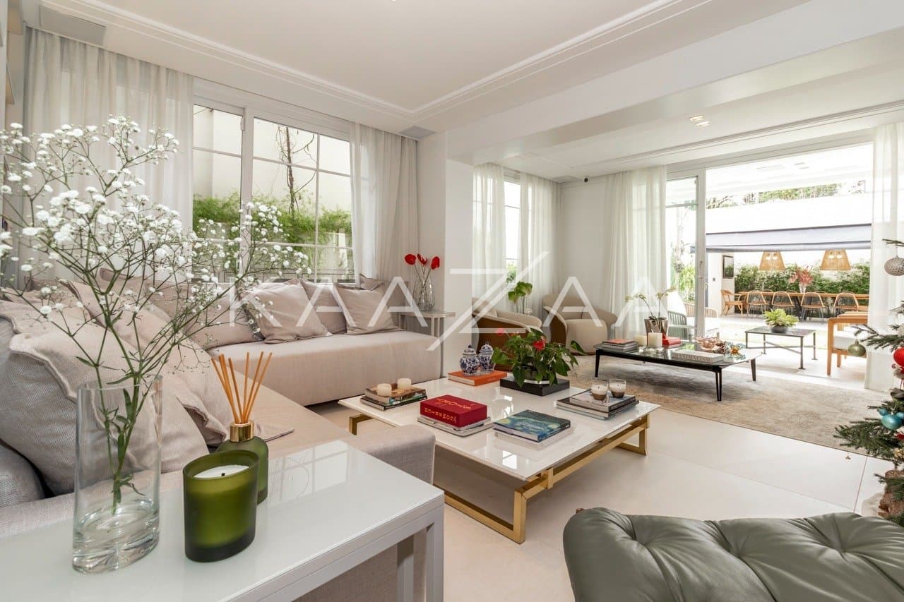 Casa impecável, reformada e com arquitetura de autor no Jardim Paulista. - Foto 1