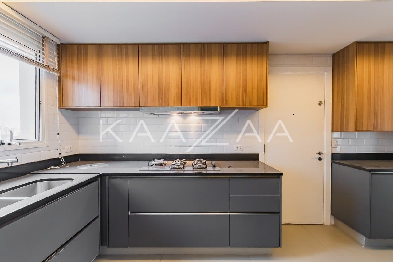 Apartamento amplo e reformado, em prédio Lindenberg no Itaim Bibi. - Foto 12