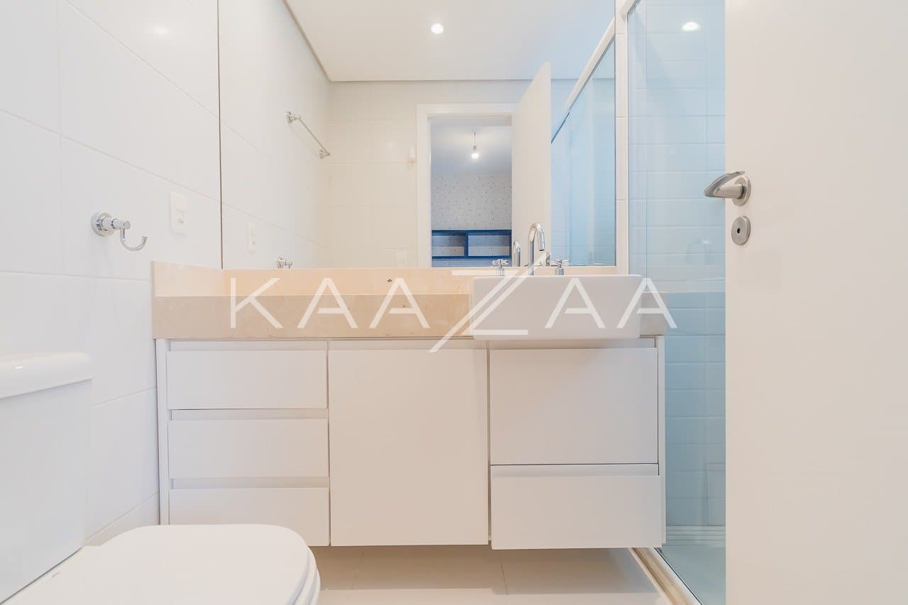 Apartamento amplo e reformado, em prédio Lindenberg no Itaim Bibi. - Foto 20