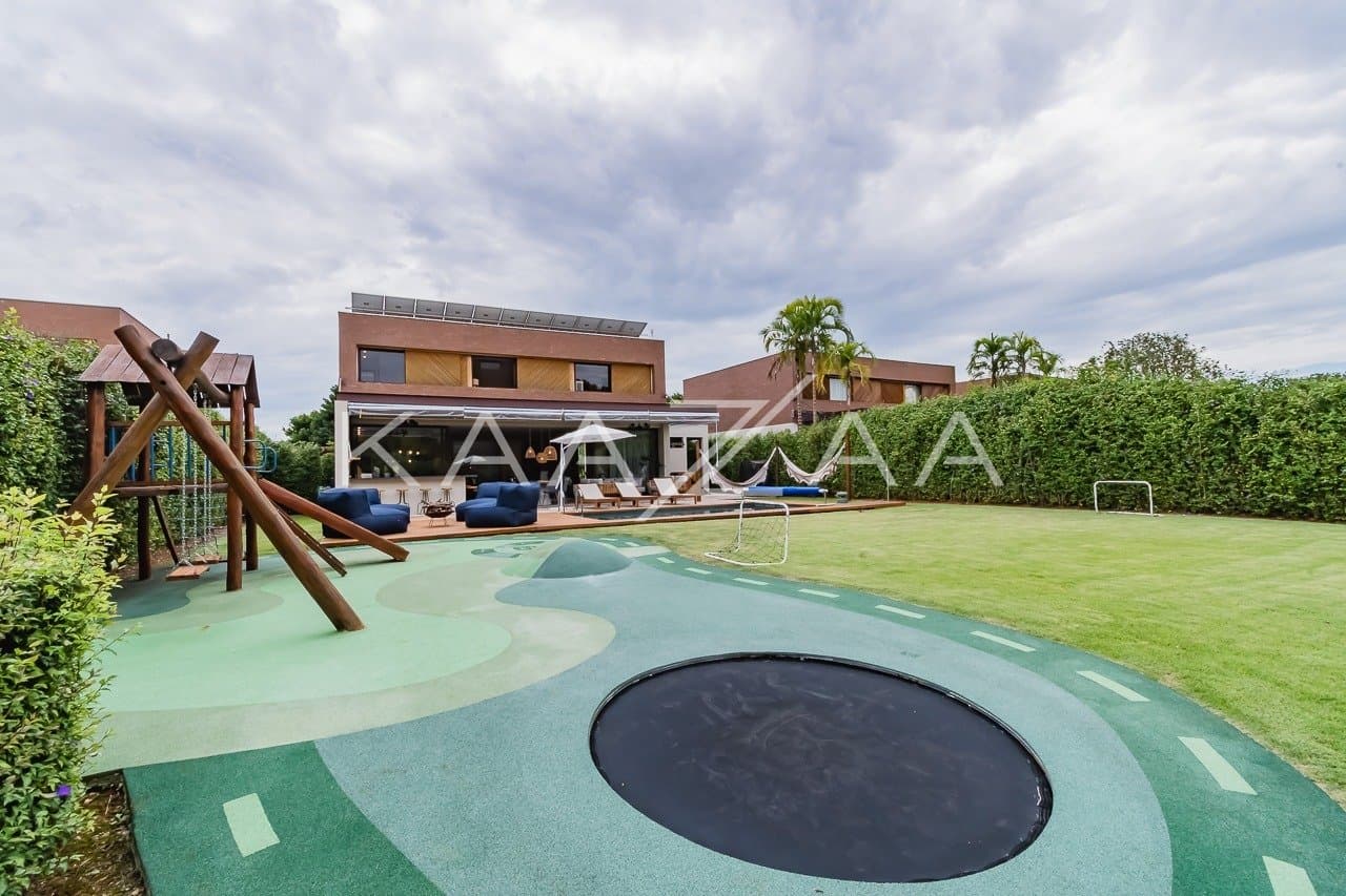 Uma casa de campo simplesmente magistral, aninhada no condomínio Fazenda Boa Vista. - Foto 5