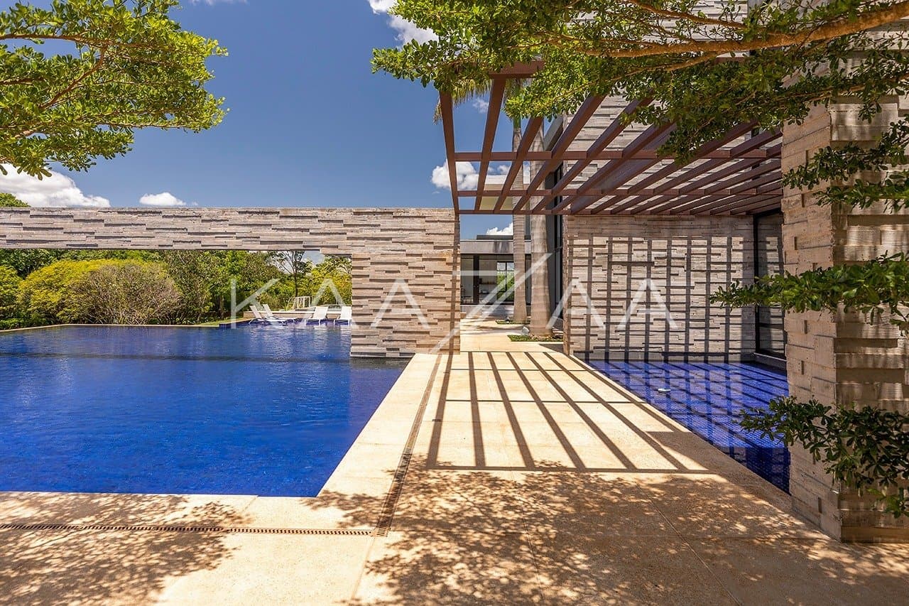 Projeto moderno, arrojado e com muita qualidade nos materiais. Casa na Quinta da Baroneza. - Foto 5