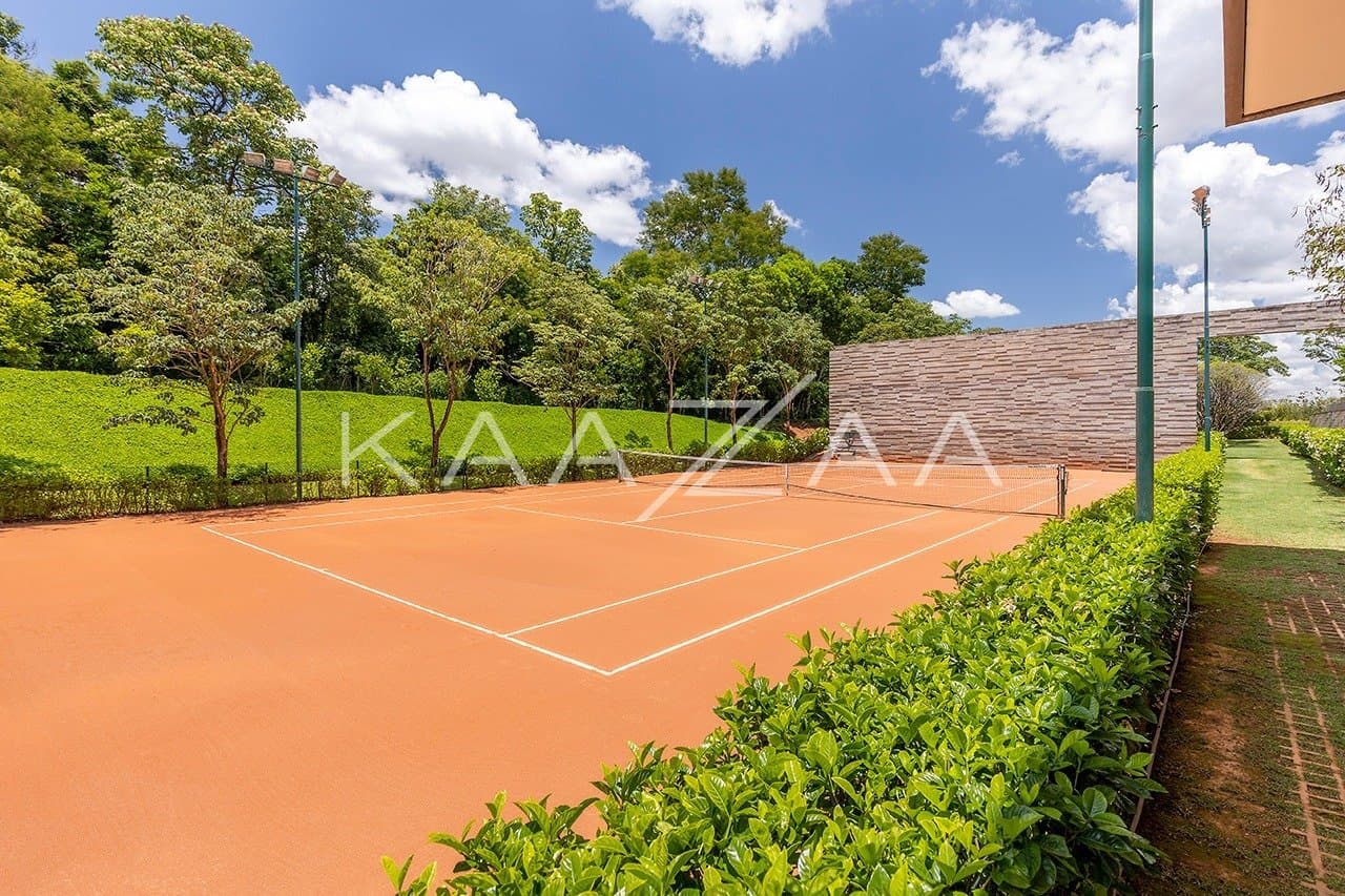 Projeto moderno, arrojado e com muita qualidade nos materiais. Casa na Quinta da Baroneza. - Foto 12