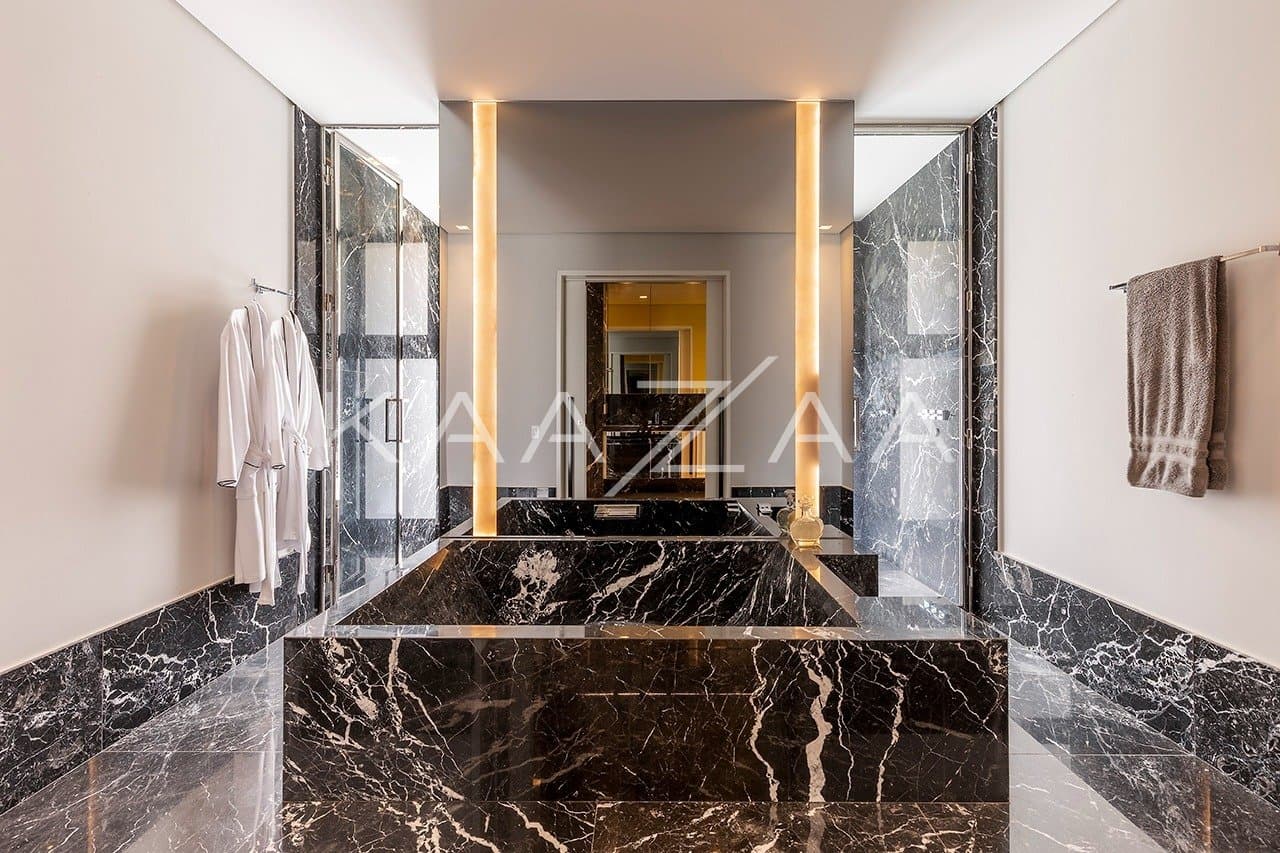 Projeto moderno, arrojado e com muita qualidade nos materiais. Casa na Quinta da Baroneza. - Foto 51