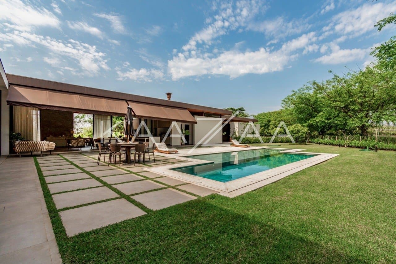 Casa térrea toda mobiliada, no condomínio de campo Fazenda Boa Vista. - Foto 1