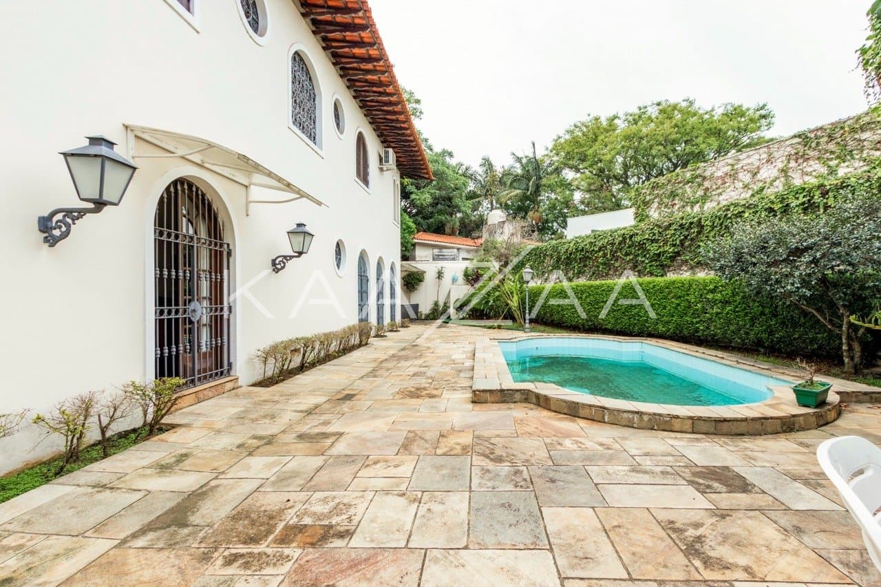 Casa em Alto de Pinheiros - Foto 1