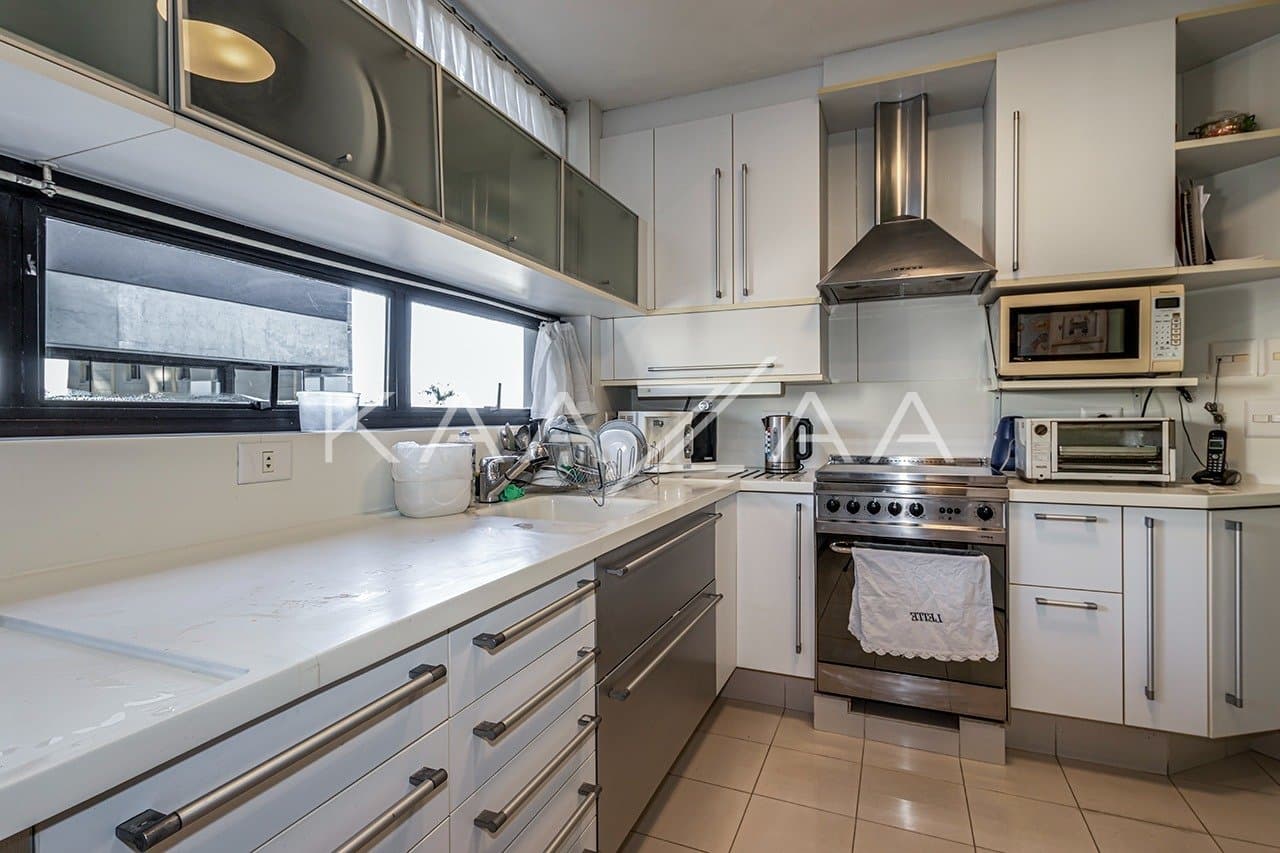 Apartamento completo no Jardins: varandas, vista verde e amplitude. - Foto 7