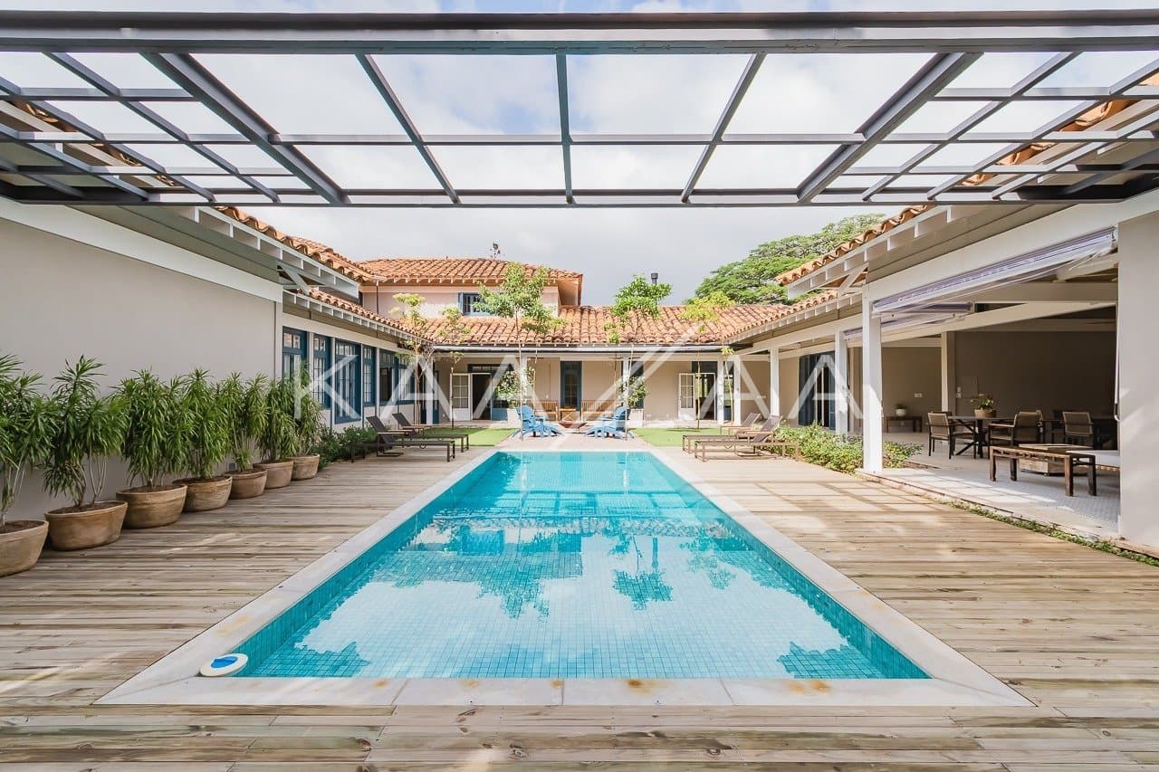 Linda paisagem e ares coloniais são o charme desta casa no condomínio Quinta da Baroneza. - Foto 5