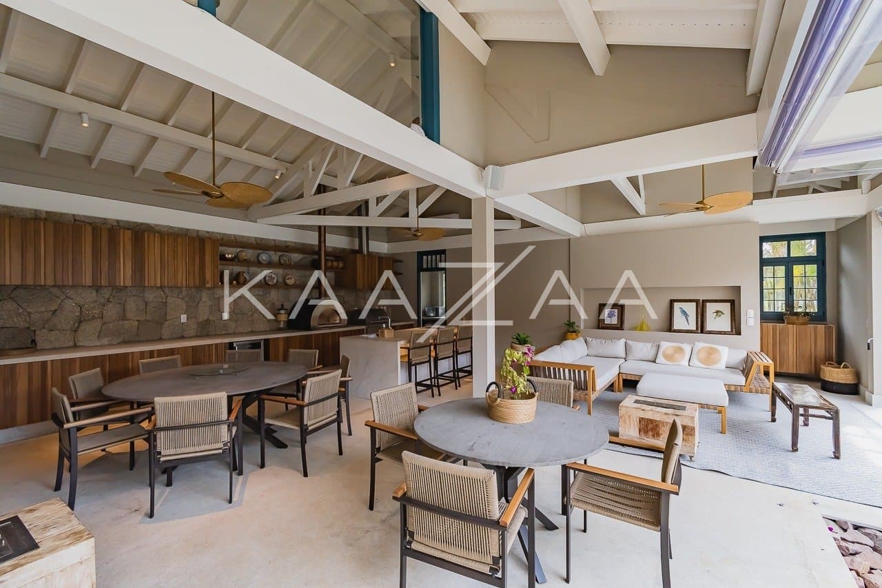 Linda paisagem e ares coloniais são o charme desta casa no condomínio Quinta da Baroneza. - Foto 8