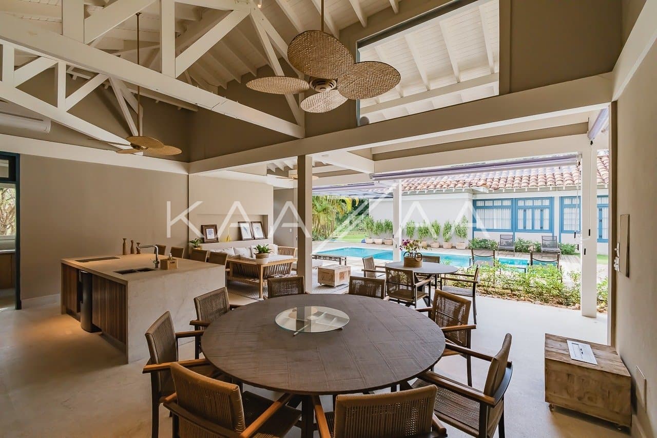 Linda paisagem e ares coloniais são o charme desta casa no condomínio Quinta da Baroneza. - Foto 9