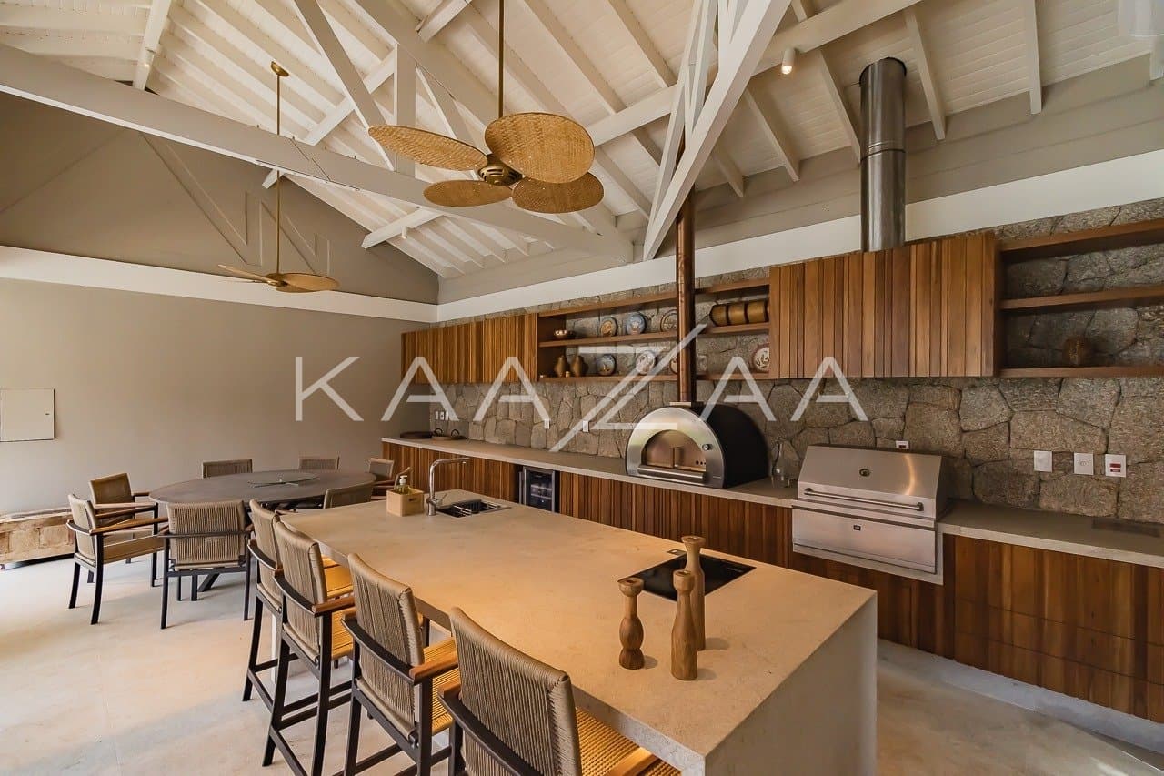 Linda paisagem e ares coloniais são o charme desta casa no condomínio Quinta da Baroneza. - Foto 10