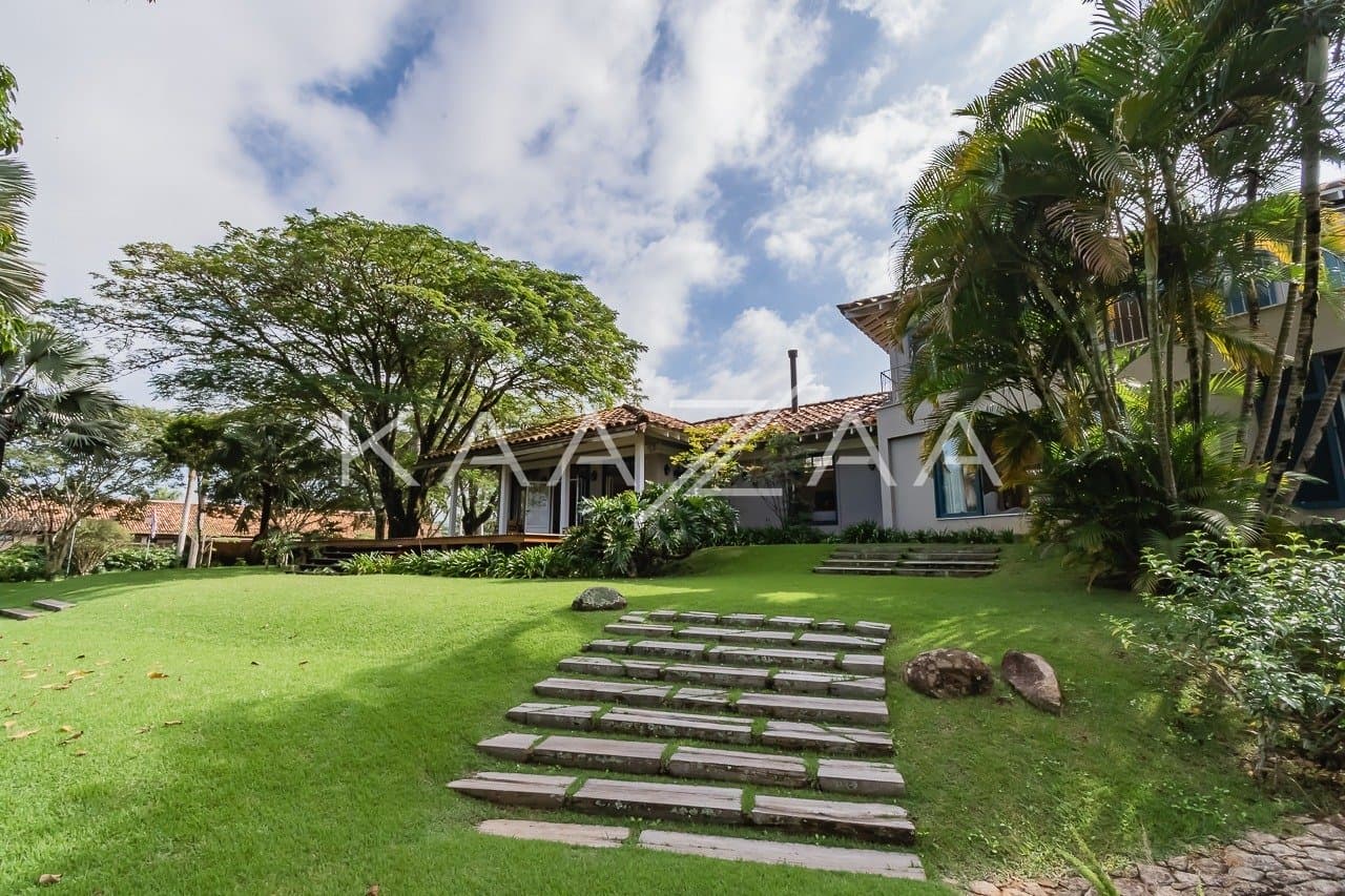 Linda paisagem e ares coloniais são o charme desta casa no condomínio Quinta da Baroneza. - Foto 14