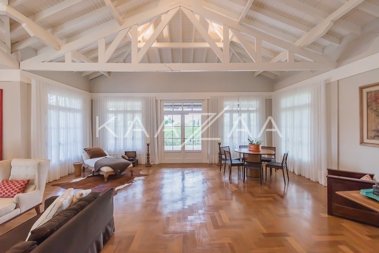 Linda paisagem e ares coloniais são o charme desta casa no condomínio Quinta da Baroneza. - Foto 21