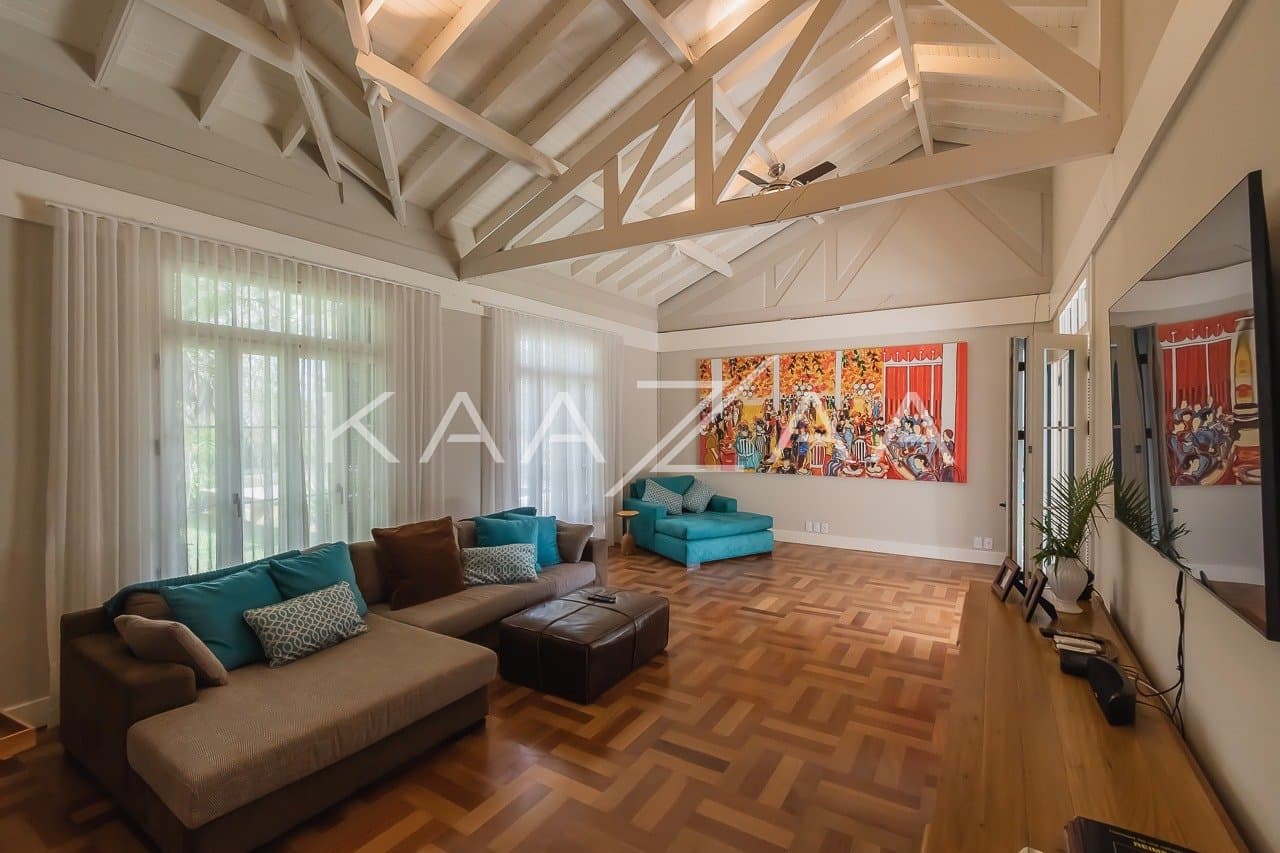 Linda paisagem e ares coloniais são o charme desta casa no condomínio Quinta da Baroneza. - Foto 31