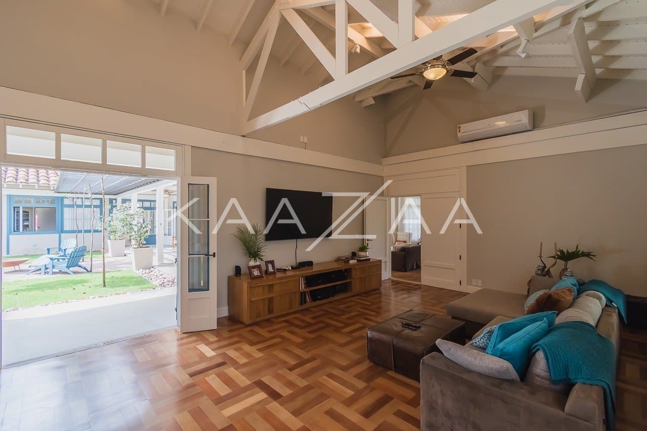 Linda paisagem e ares coloniais são o charme desta casa no condomínio Quinta da Baroneza. - Foto 32