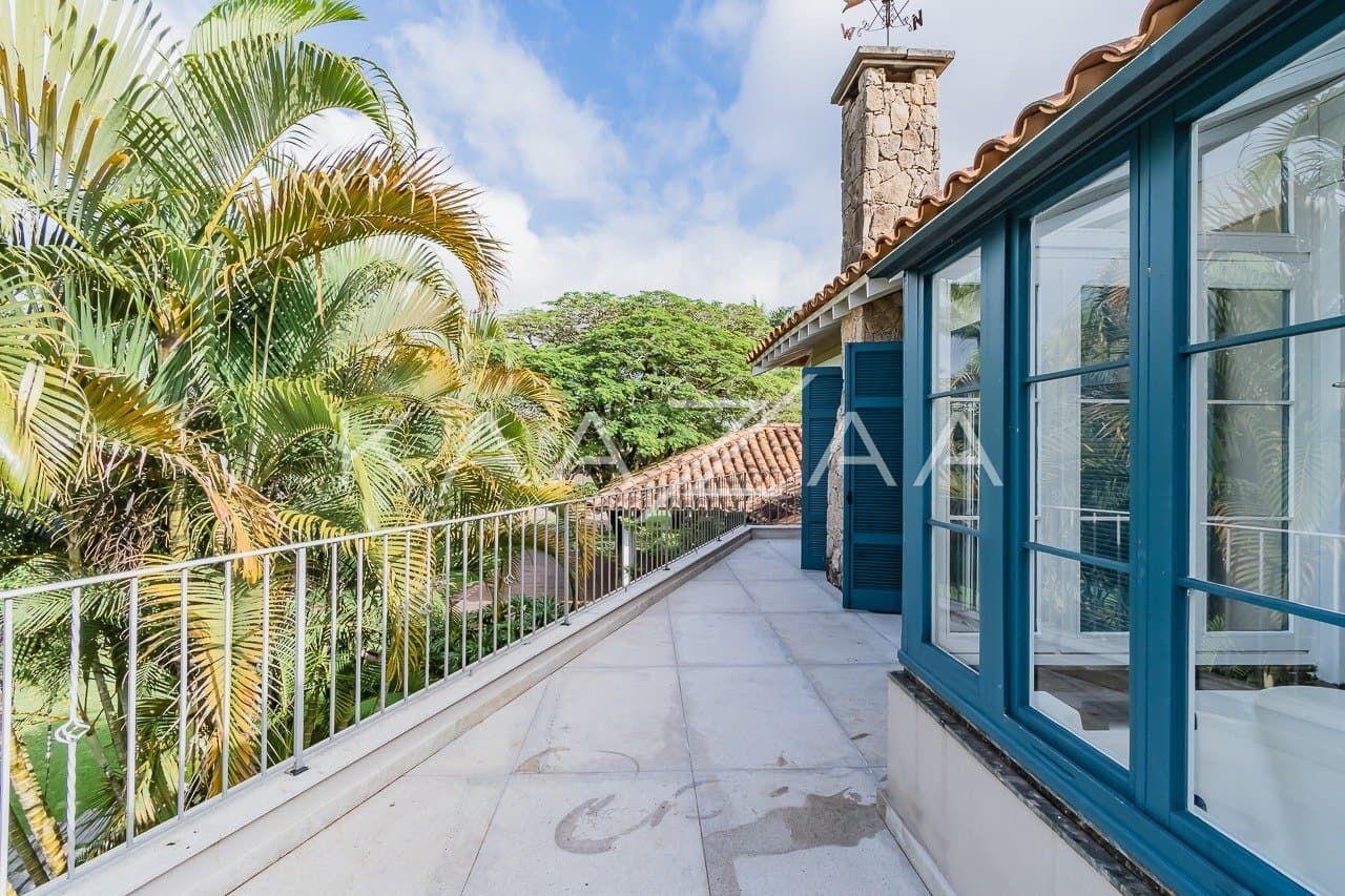 Linda paisagem e ares coloniais são o charme desta casa no condomínio Quinta da Baroneza. - Foto 40