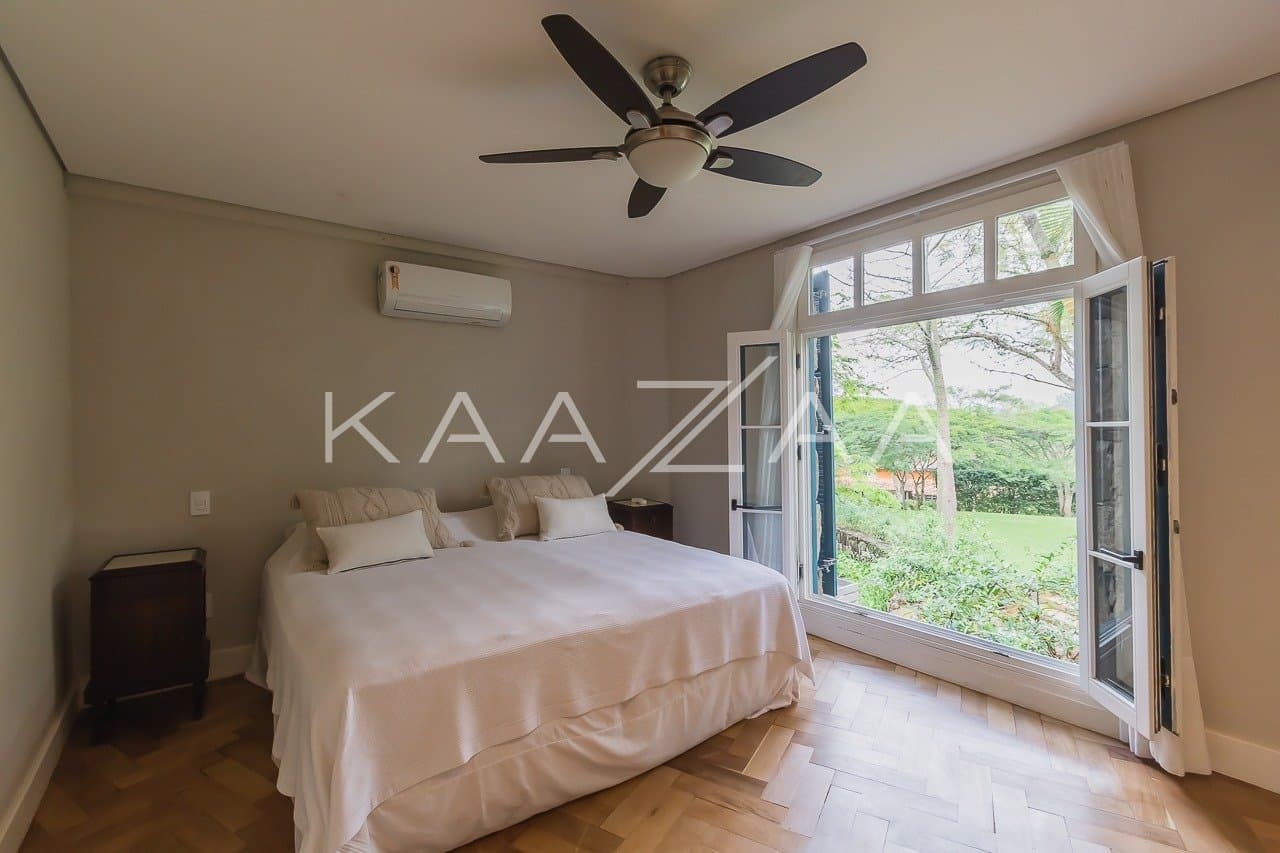 Linda paisagem e ares coloniais são o charme desta casa no condomínio Quinta da Baroneza. - Foto 45