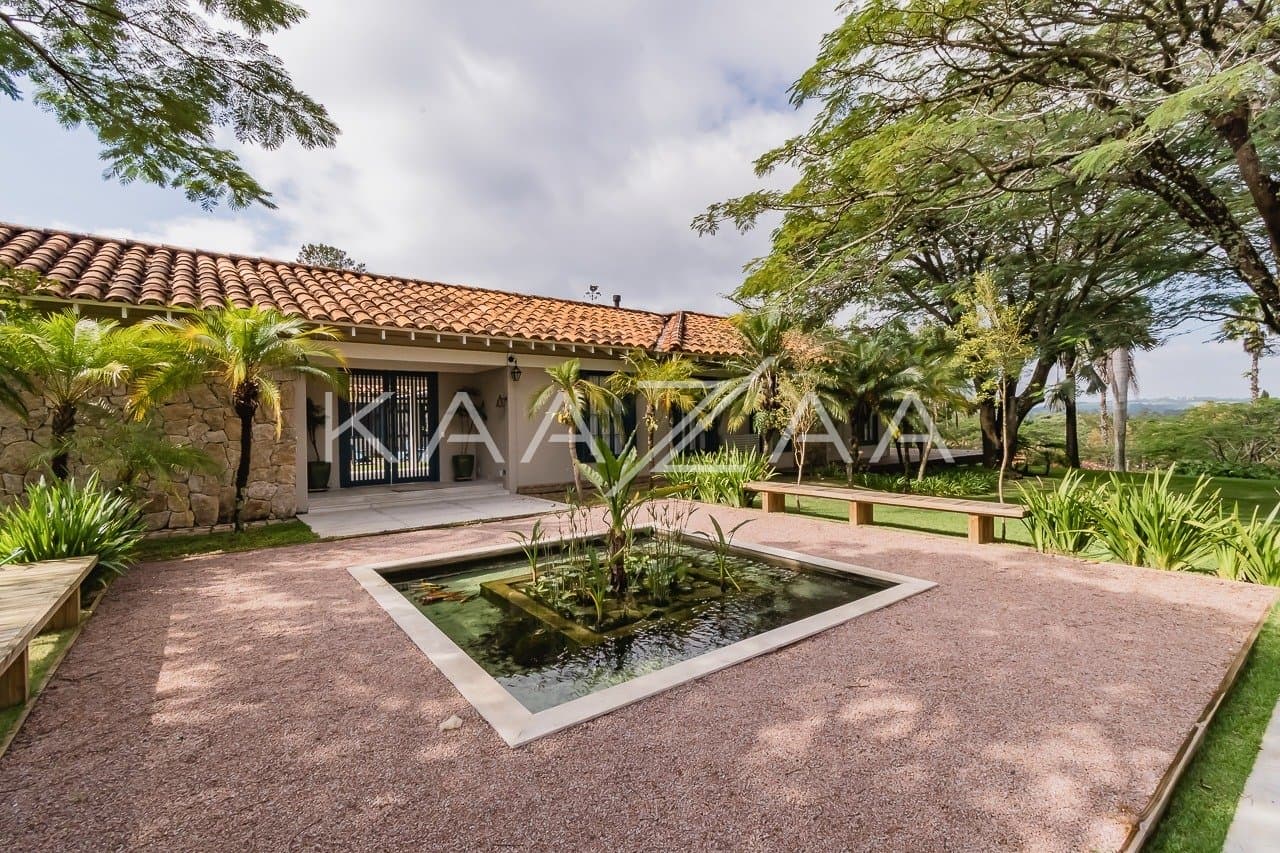 Linda paisagem e ares coloniais são o charme desta casa no condomínio Quinta da Baroneza. - Foto 54