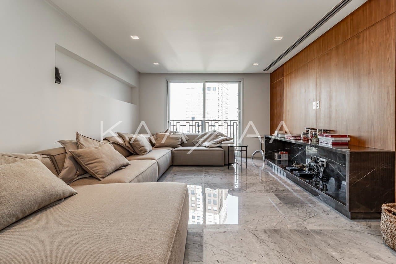 Equilíbrio entre arquitetura e design são o charme deste apartamento em Cidade Jardim. - Foto 2