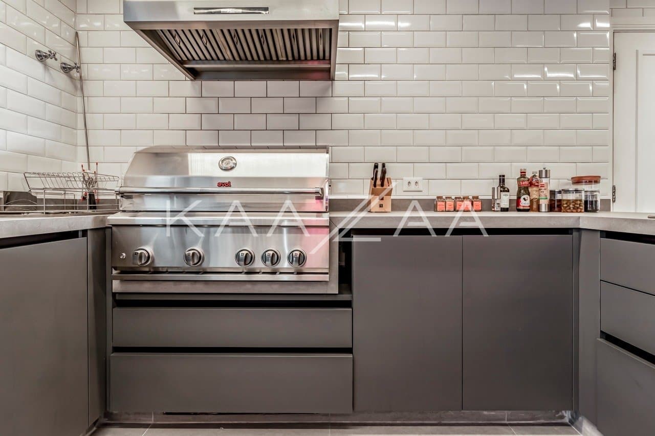 Equilíbrio entre arquitetura e design são o charme deste apartamento em Cidade Jardim. - Foto 9