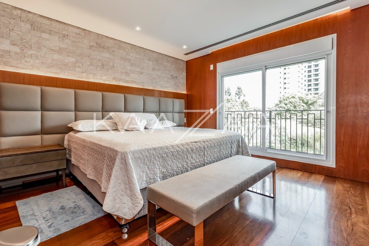 Equilíbrio entre arquitetura e design são o charme deste apartamento em Cidade Jardim. - Foto 11