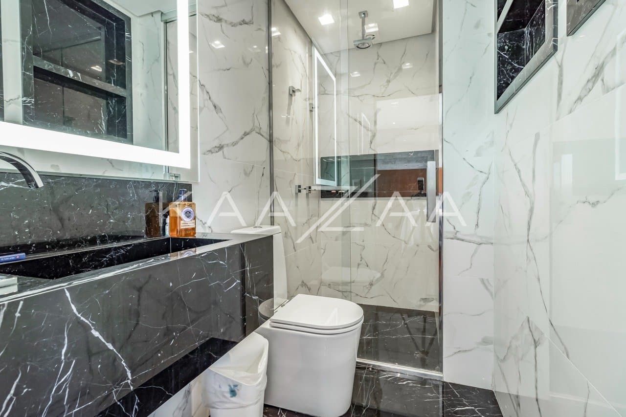 Equilíbrio entre arquitetura e design são o charme deste apartamento em Cidade Jardim. - Foto 14