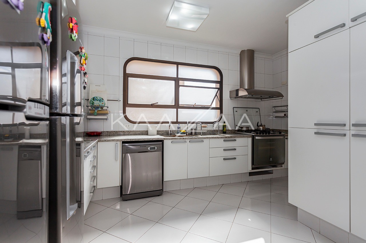 Apartamento clássico no Itaim Bibi: estilo arrojado à beira do parque - Foto 14