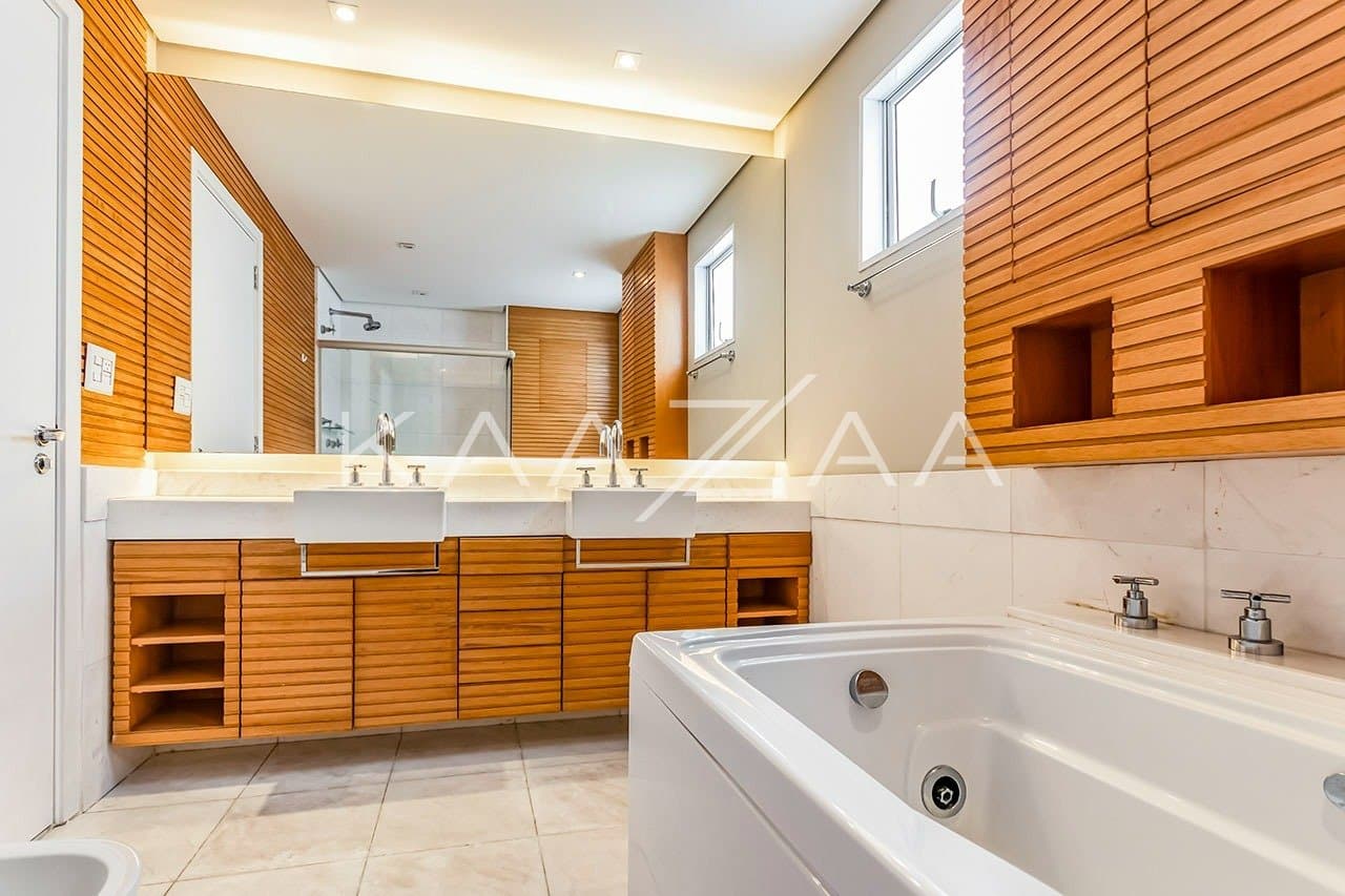 Todo mobiliado, um espetáculo em elegância. Apartamento em prédio com lazer completo na Vila Nova Conceição. - Foto 17