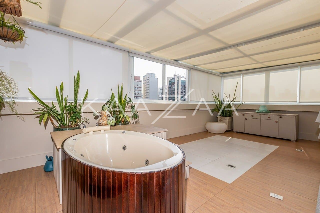 Cobertura nos Jardins - Reformada e mobiliada à venda - Foto 4