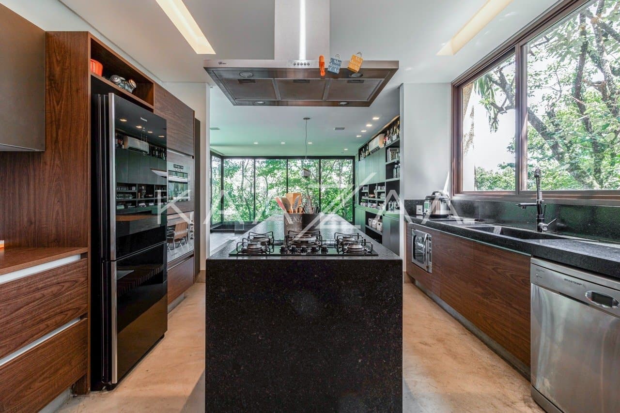 Na mata, no declive: vista e arquitetura extraordinárias na Cidade Jardim - Foto 27