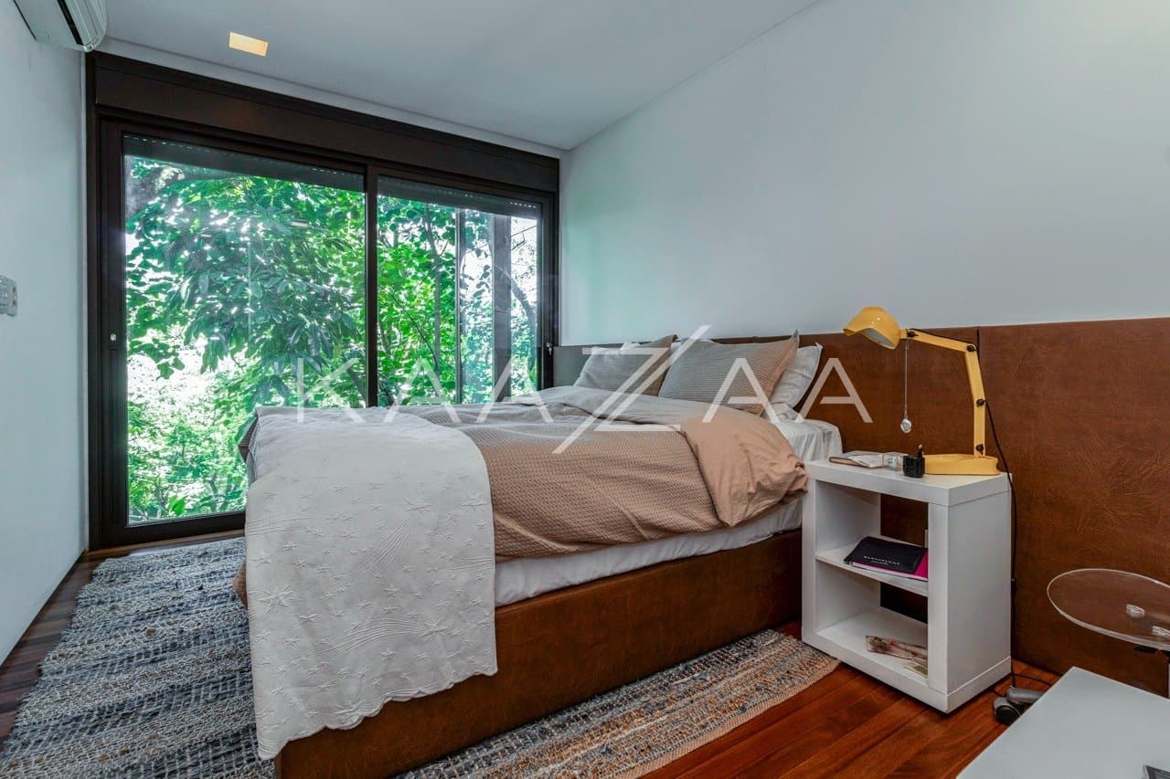 Na mata, no declive: vista e arquitetura extraordinárias na Cidade Jardim - Foto 35