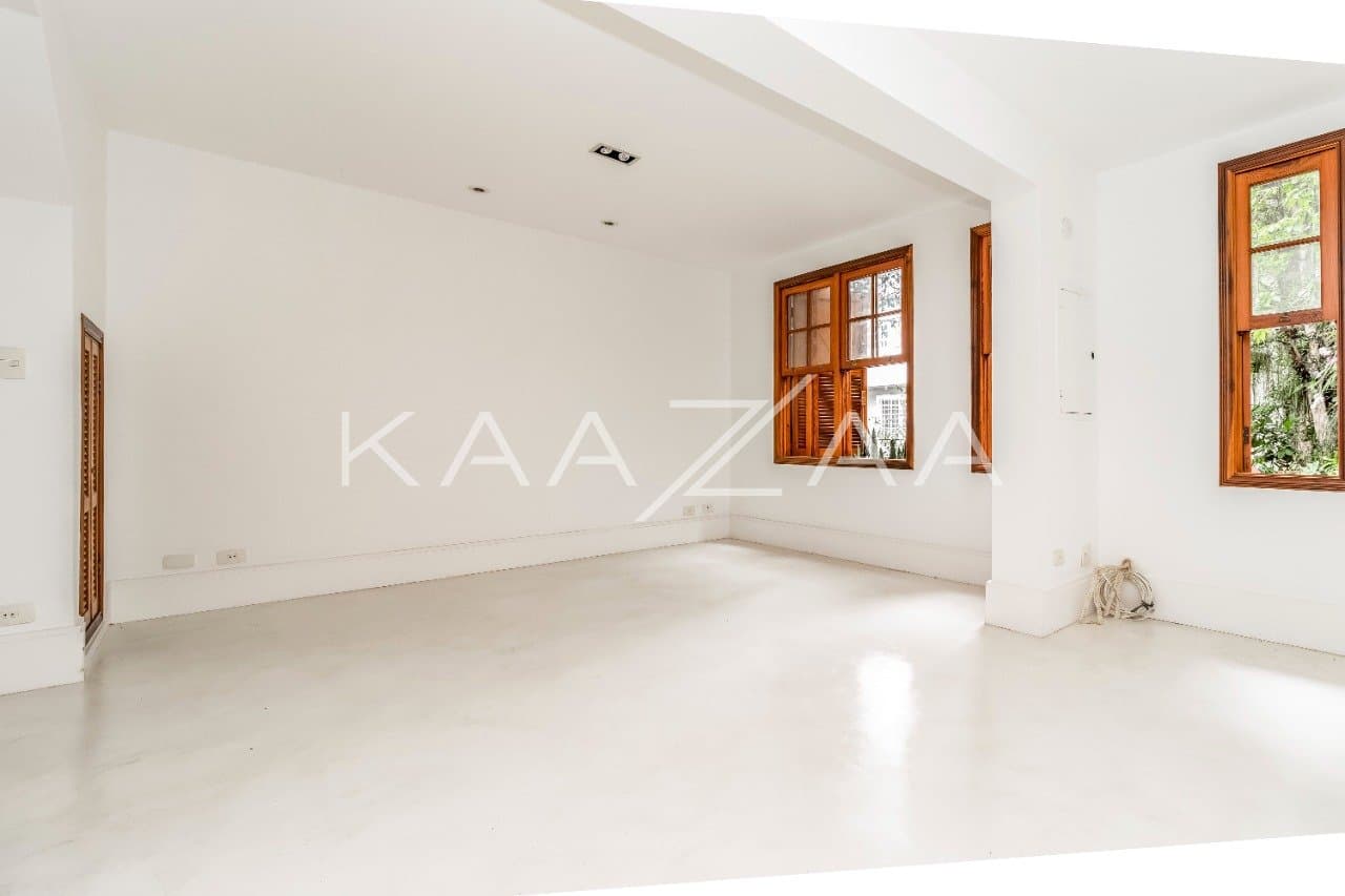 Sonhando com uma Casa de Vila? Essa aqui no Jardim América é puro charme. - Foto 2