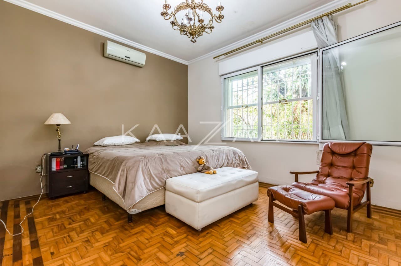 Amplitude e estilo em ambientes interessantes. Esta casa única fica em região privilegiada do Jardim Paulista. - Foto 11