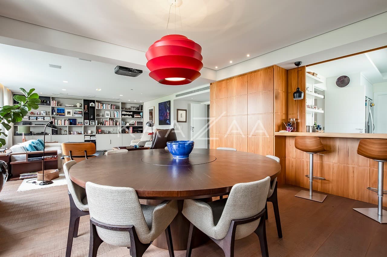 Recém reformado, este apartamento todo mobiliado fica acerta em cheio o coração do Itaim. - Foto 6