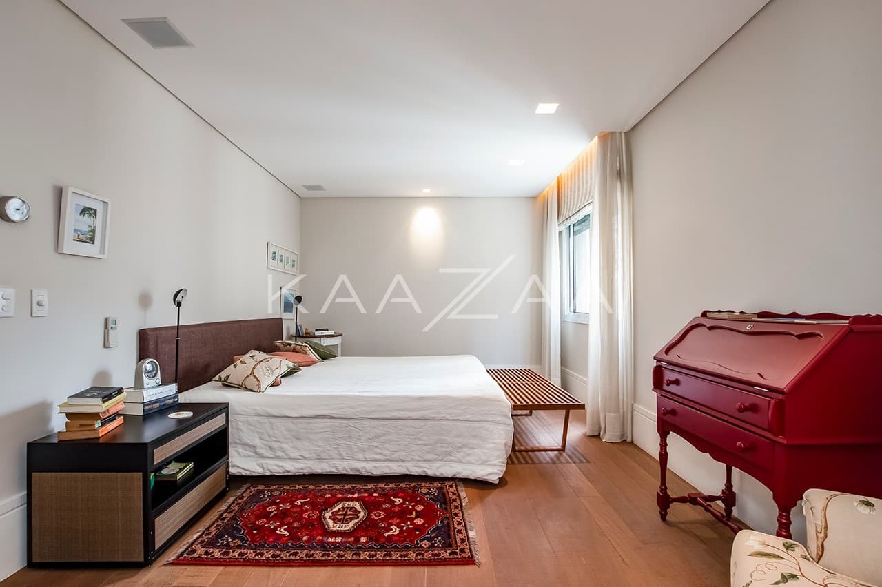 Recém reformado, este apartamento todo mobiliado fica acerta em cheio o coração do Itaim. - Foto 12