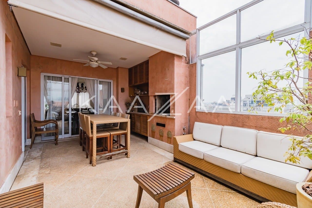 Cobertura no Itaim Bibi com pé-direito alto e um visual que te acompanha por todos os lugares. - Foto 12