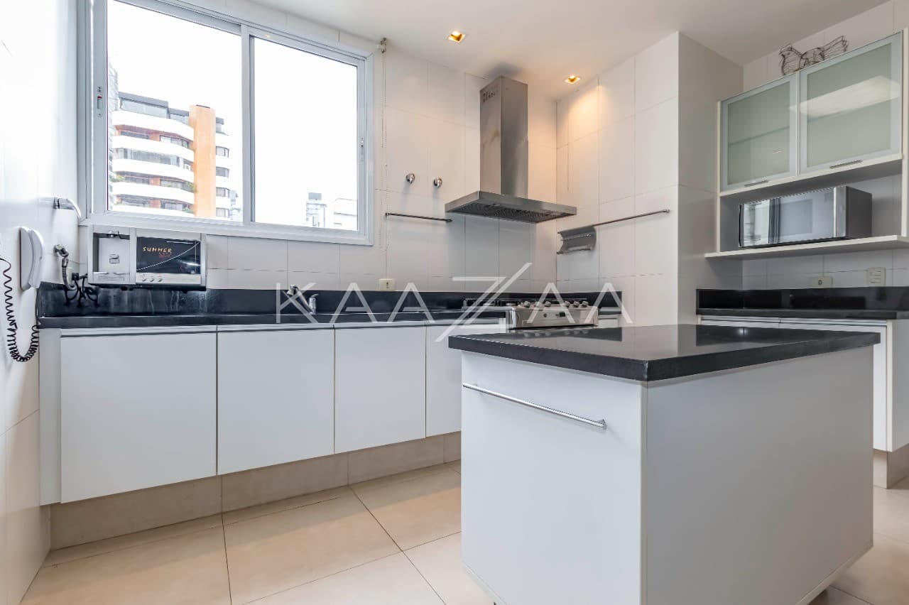 Apartamento amplo e reformado, em excelente localização. Pronto para entrar e morar, nos Jardins! - Foto 12