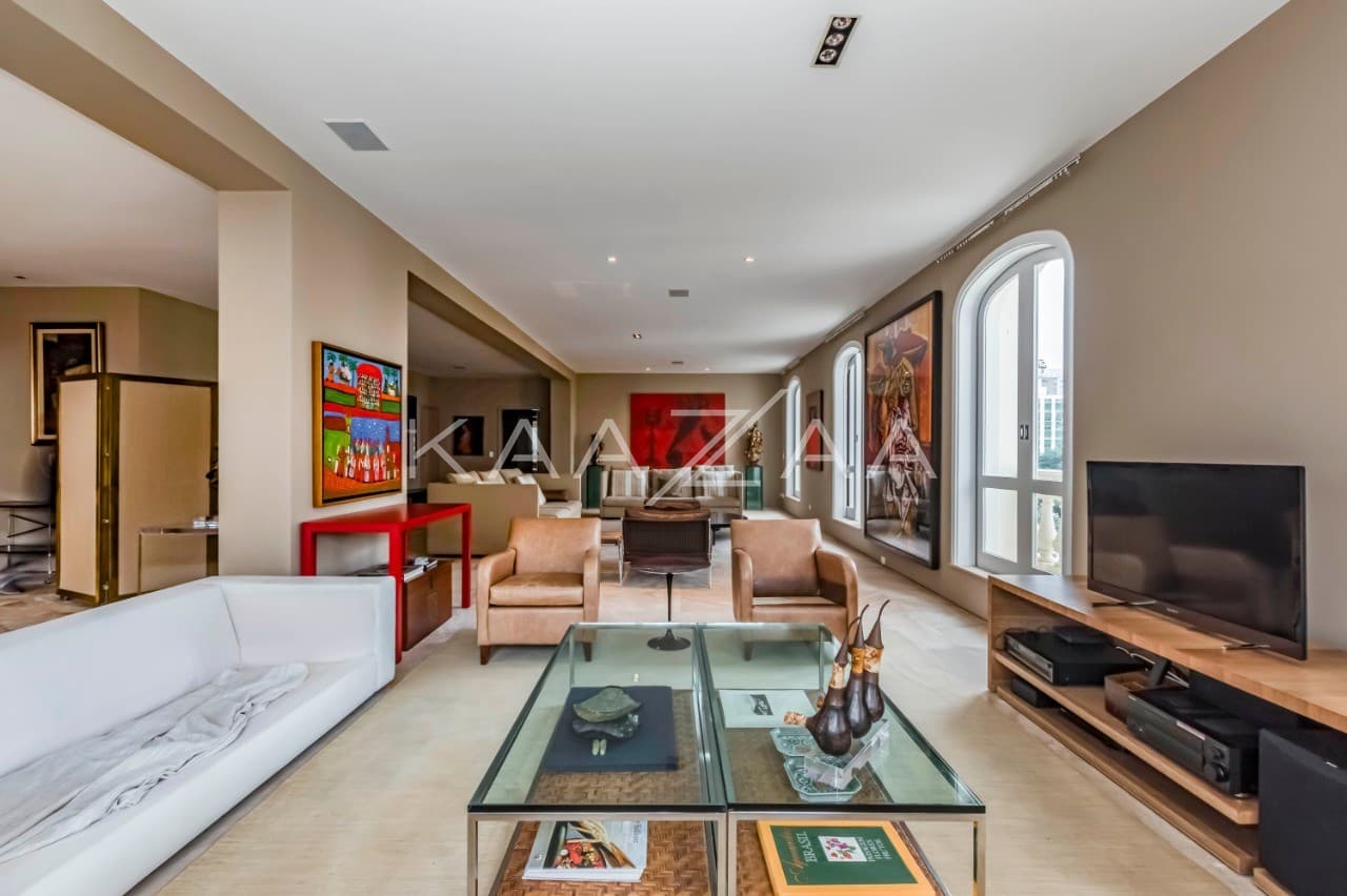 Apartamento amplo e reformado, em excelente localização. Pronto para entrar e morar, nos Jardins! - Foto 1
