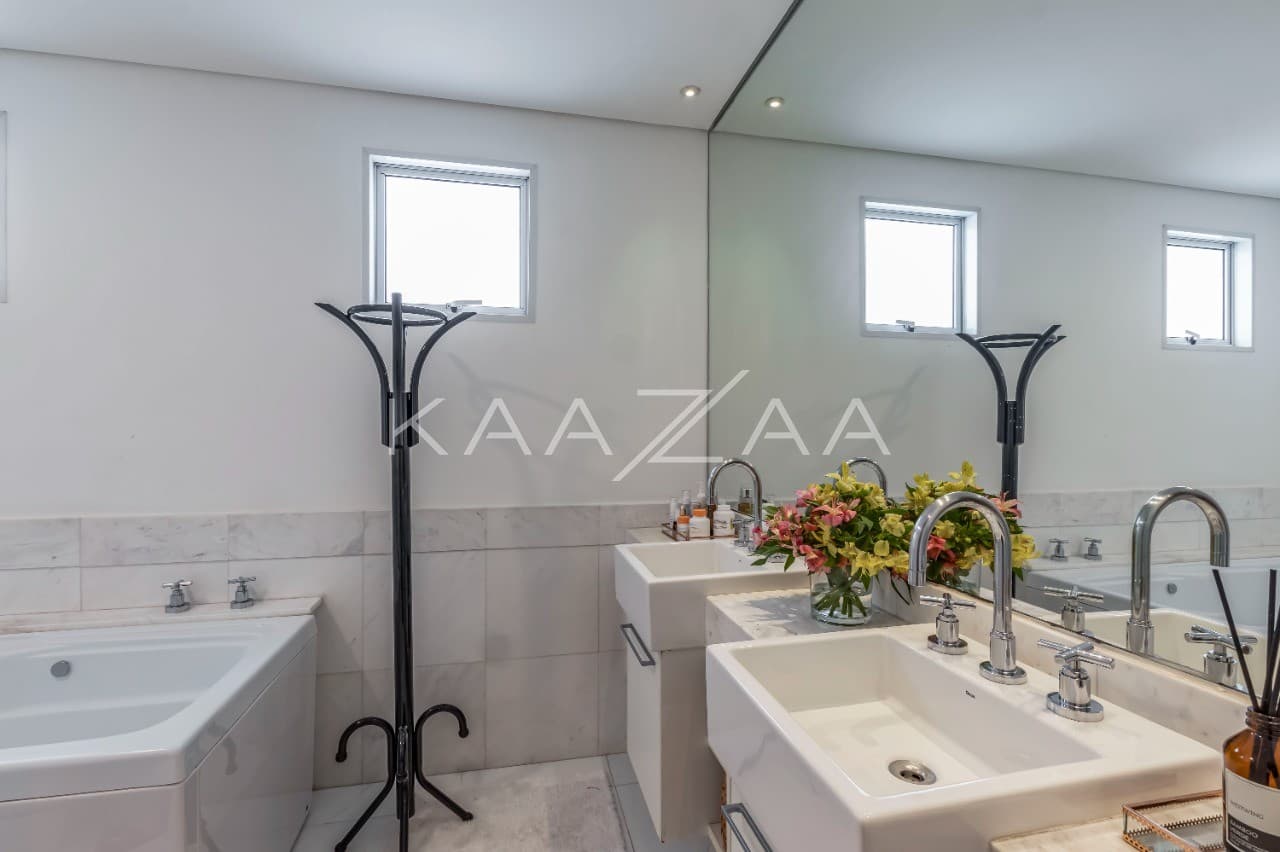 Espaços incríveis e amplos, em condomínio com lazer completo. Tudo isso perto do Parque Ibirapuera, na Vila Nova Conceição. - Foto 11