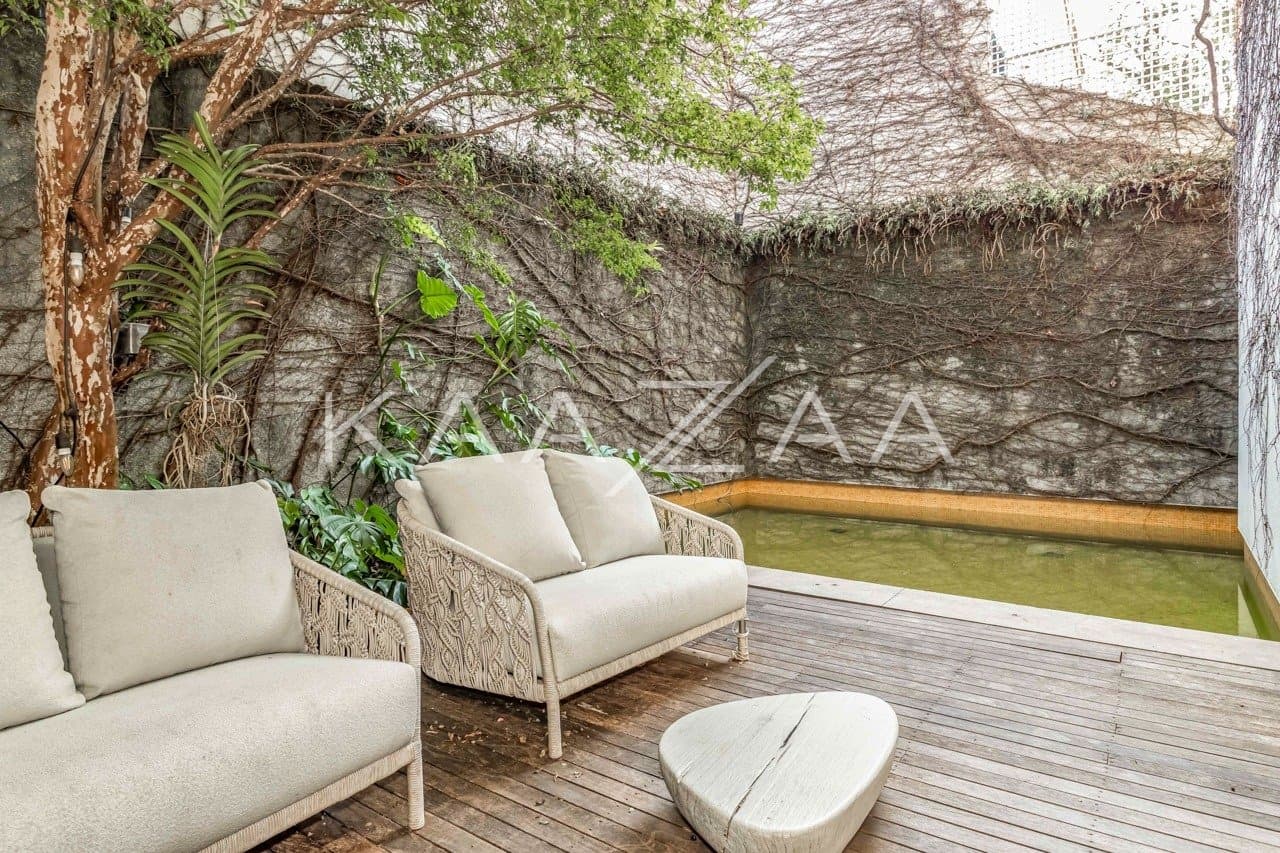 Uma mescla entre natureza e cidade grande se encontra nesta casa no Jardim Paulistano. - Foto 6