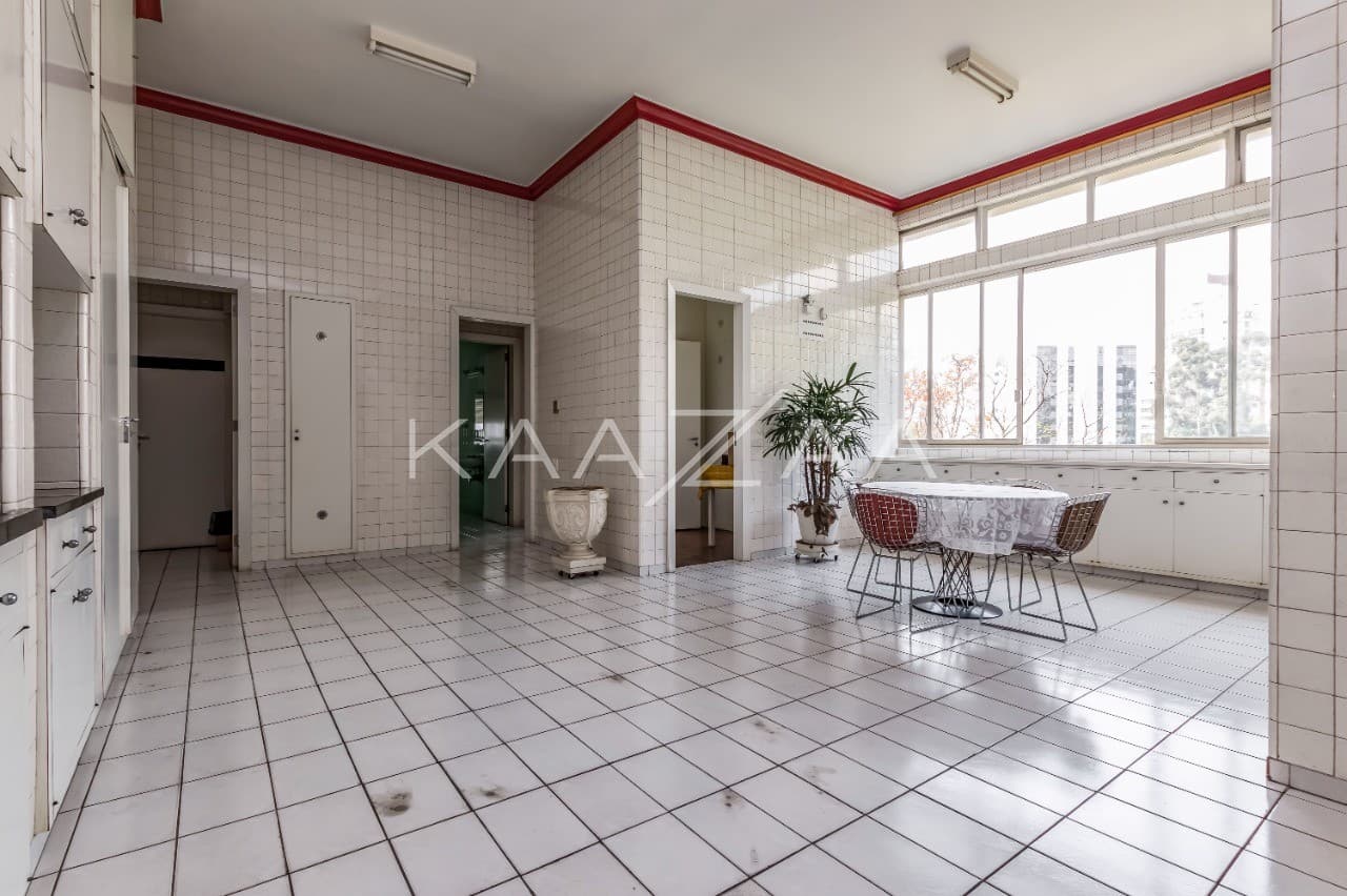 Apartamento com vista estonteante, rodeado de árvores. Lindenberg em uma das regiões mais nobres de SP, no Jardim Europa. - Foto 18