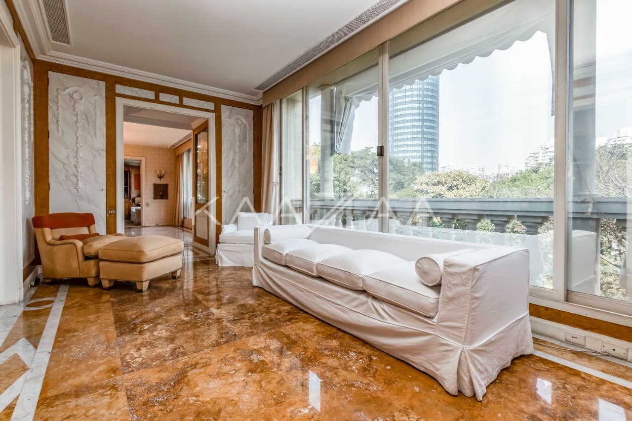 Apartamento com vista estonteante, rodeado de árvores. Lindenberg em uma das regiões mais nobres de SP, no Jardim Europa. - Foto 7