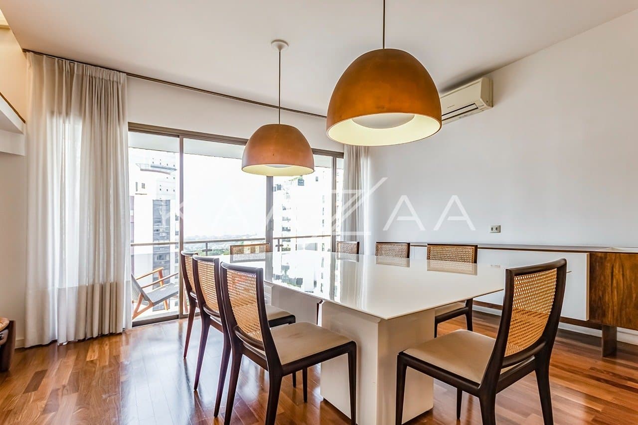 Cobertura com uma linda vista para apreciar, e um terraço delicioso para aproveitar. No Itaim Bibi. - Foto 13